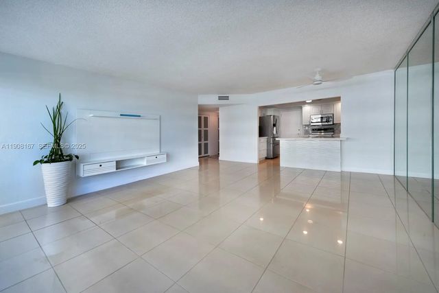 3 of 33 - 4010 Galt Ocean Drive #815, Fort Lauderdale, FL