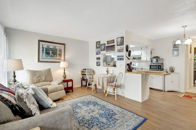 2929 Se Ocean Boulevard #117-7, Stuart