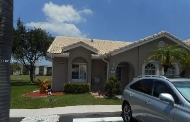 3171 Holiday Springs Boulevard #32-5, Margate