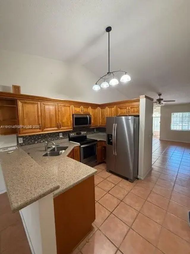 2 of 8 - 3171 Holiday Springs Boulevard #32-5, Margate, FL