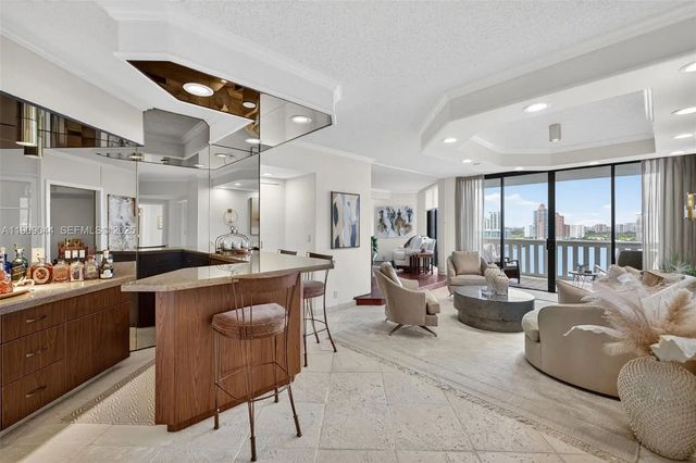 3000 Island Boulevard #1904, Aventura
