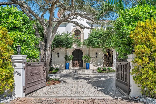 4955 Sw 83rd Street, Miami