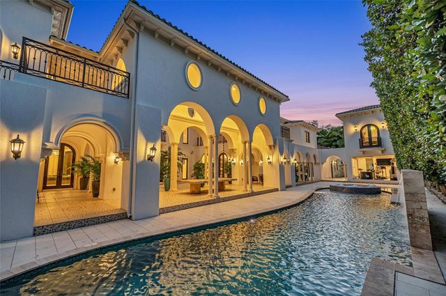 3 of 68 - 4955 Sw 83rd Street, Miami, FL