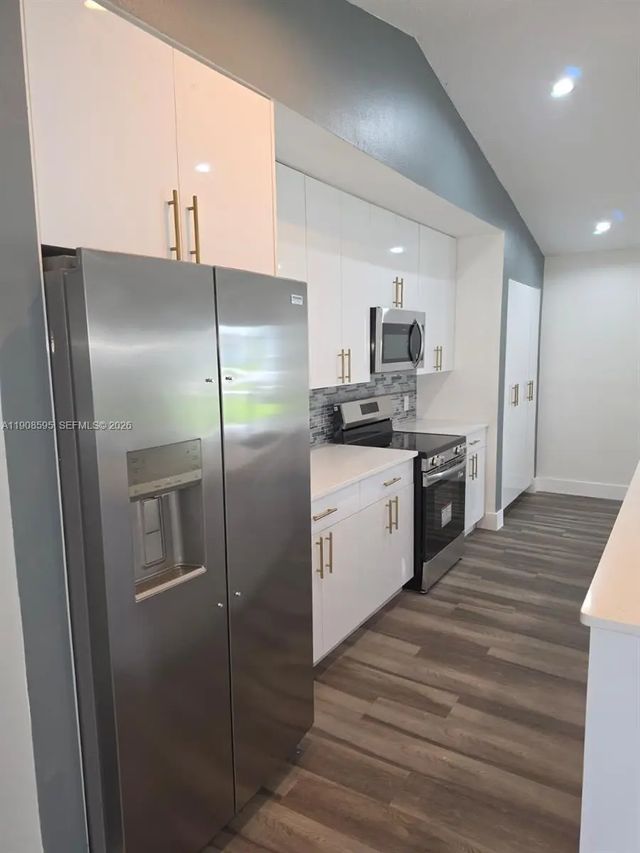 4 of 21 - 482 Nw Marion Avenue, Port St. Lucie, FL