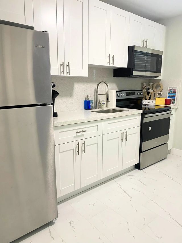 3 of 6 - 3141 Ne 12th Avenue, Pompano Beach, FL