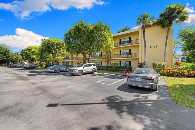 2 of 49 - 1087 Forest Lakes Drive #309, Naples, FL
