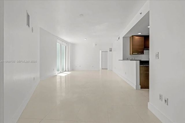 2 of 24 - 3030 Ne 188 Street #604, Aventura, FL