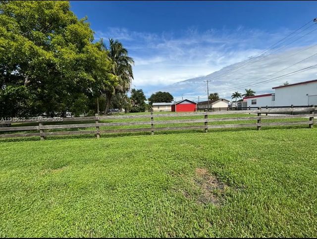 5 of 8 - 441 W Sugarland Highway, Clewiston, FL