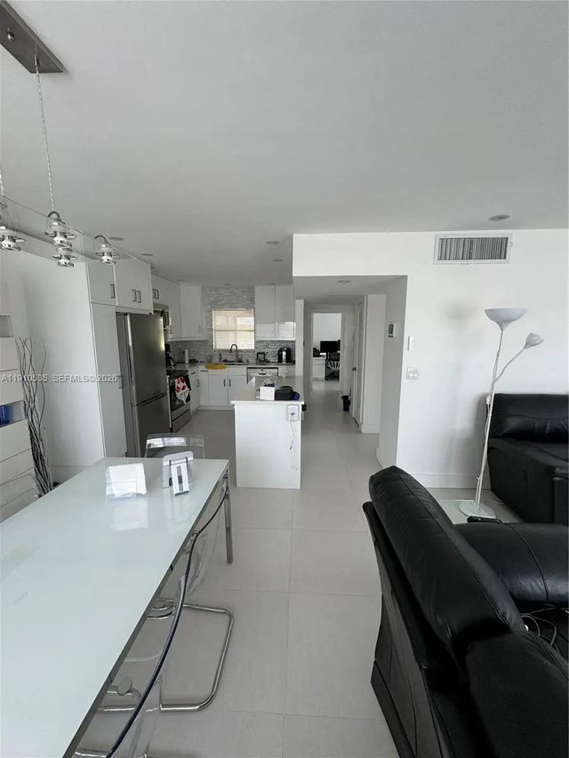1501 Arthur Street #10, Hollywood