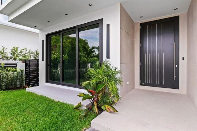 3 of 39 - 607 Ne 17th Avenue, Fort Lauderdale, FL