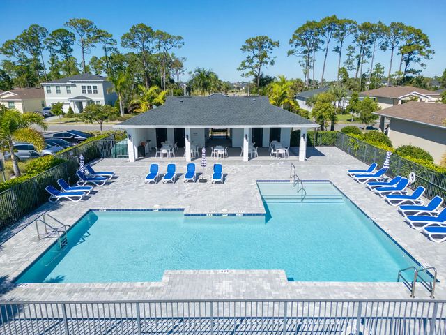 2 of 81 - 460 Veridian Circle Nw, Palm Bay, FL