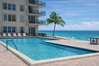 Photo of Listing #F10535844