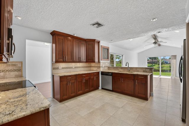 3 of 51 - 1273 Sw 25th Avenue, Deerfield Beach, FL