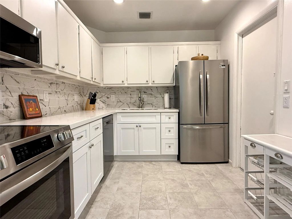 669 W Oakland Park Boulevard #220b, Oakland Park