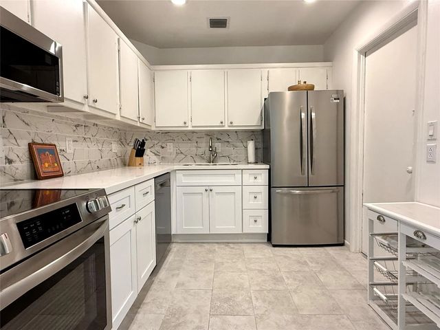 669 W Oakland Park Boulevard #220b, Oakland Park