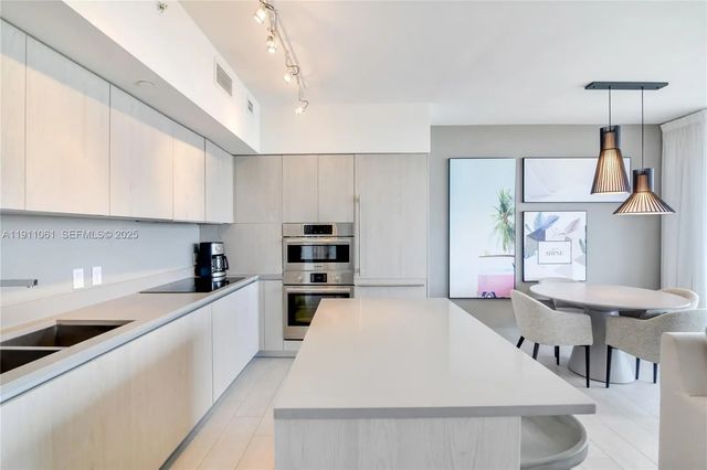 5 of 37 - 4010 S Ocean Drive #r3206, Hollywood, FL