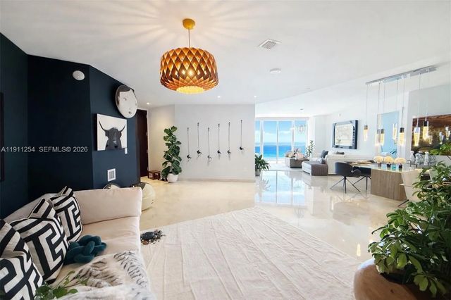 3 of 14 - 16001 Collins Avenue #2203, Sunny Isles Beach, FL