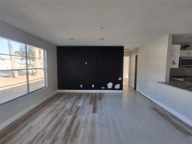 1581 Se Sutton Street, Port St. Lucie