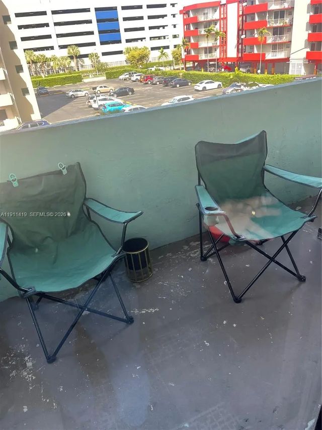 3 of 12 - 1825 W 44th Place #309, Hialeah, FL