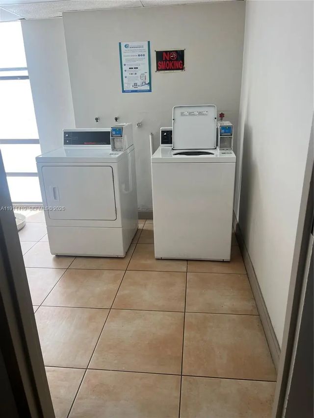 5 of 12 - 1825 W 44th Place #309, Hialeah, FL