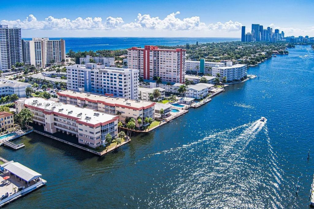 2081 S Ocean Drive #308, Hallandale Beach