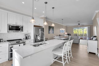 Photo of Listing #R11139493