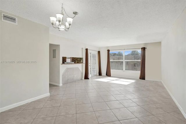 3 of 37 - 4220 Nw 21st Street #206, Lauderhill, FL