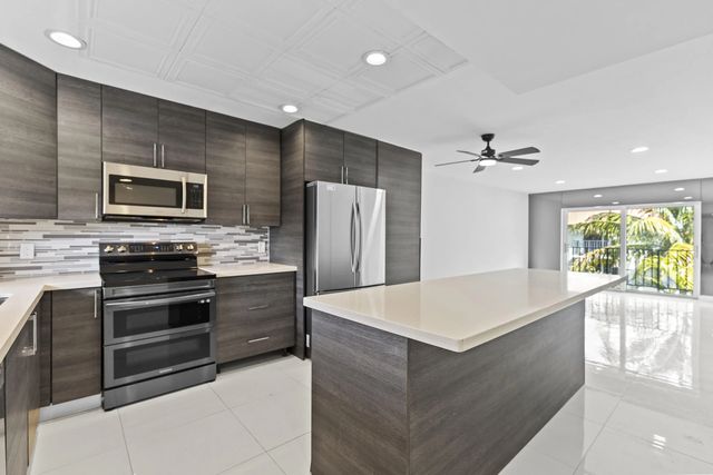 809 W Oakland Park Boulevard #k12, Oakland Park