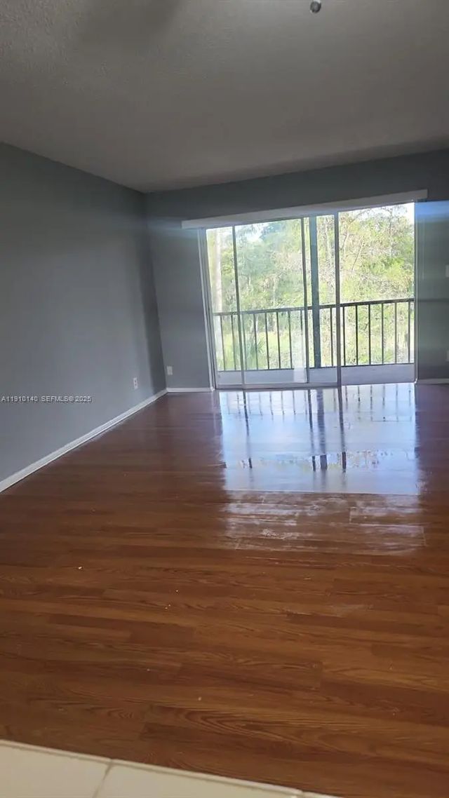 5 of 15 - 7900 S Colony Circle S #304, Tamarac, FL