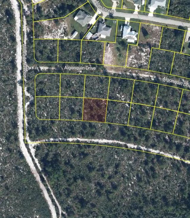 2224 Carla Avenue, Sebring