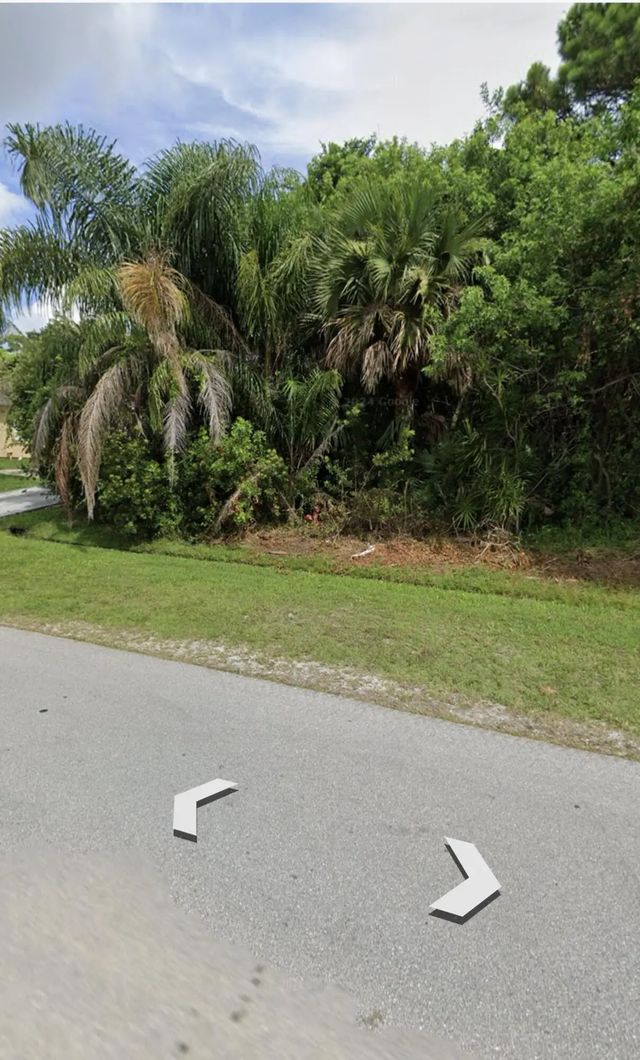 5 of 12 - 1843 Se Buttonwood Drive, Port St. Lucie, FL