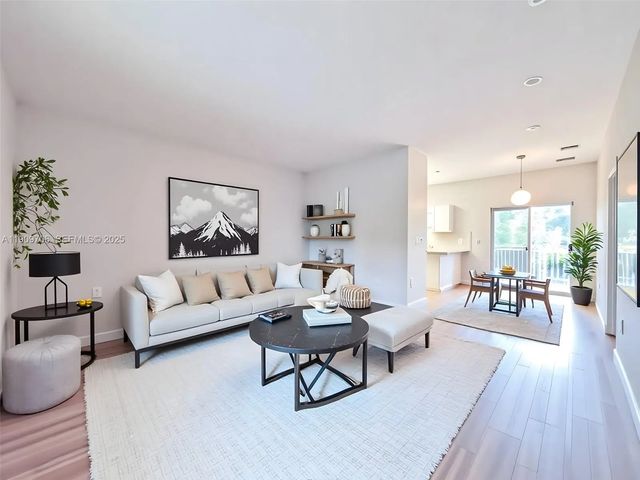 4 of 20 - 2610 Ne 3rd Drive #203, Homestead, FL
