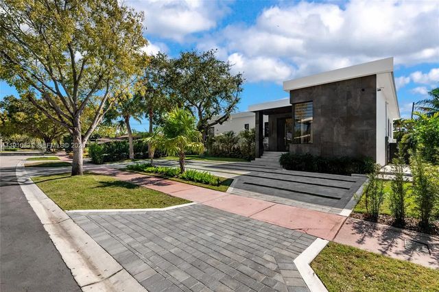 5 of 49 - 270 N Shore Drive, Miami Beach, FL