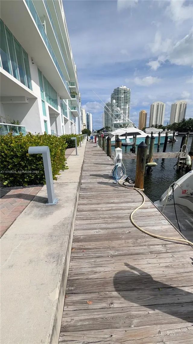 5 of 5 - 400 Sunny Isles Boulevard, Sunny Isles Beach, FL