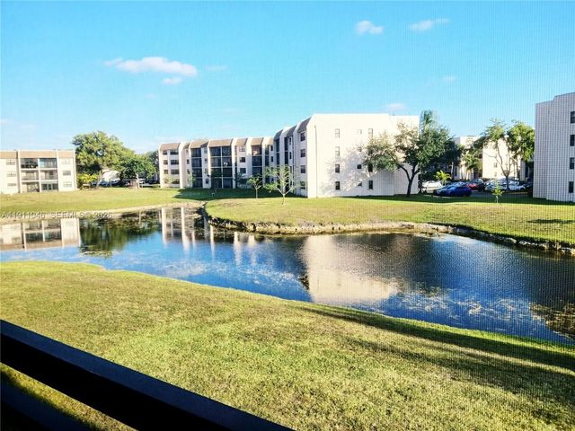 4 of 25 - 10442 Sunrise Lakes Boulevard #203, Sunrise, FL
