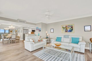 Photo of Listing #R11139676