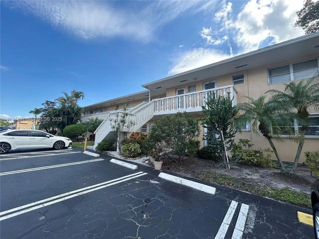 2112 Ne 1st Way #203, Boynton Beach