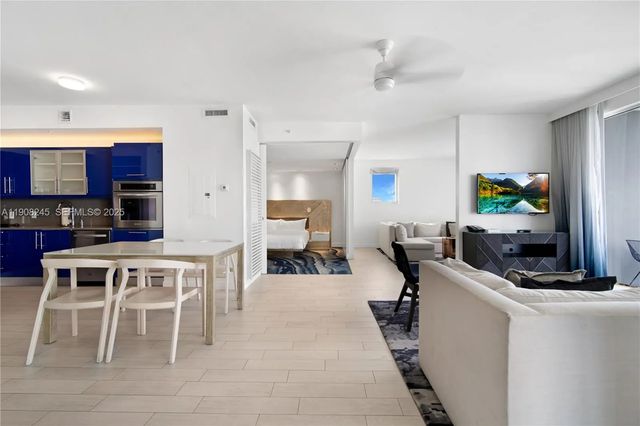 2 of 20 - 3101 Bayshore Drive #1102, Fort Lauderdale, FL