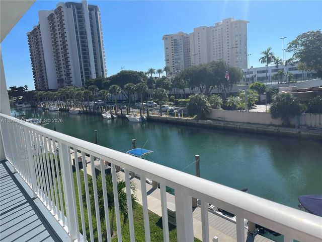 4 of 34 - 1650 Ne 115th Street #311, Miami, FL