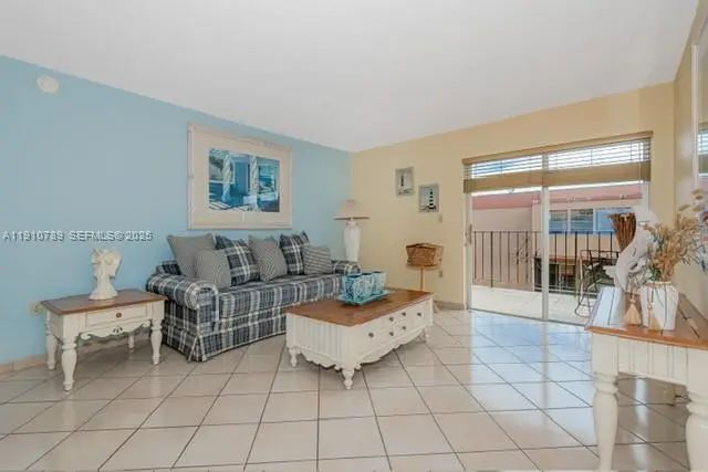 1890 W 56th Street #1423, Hialeah
