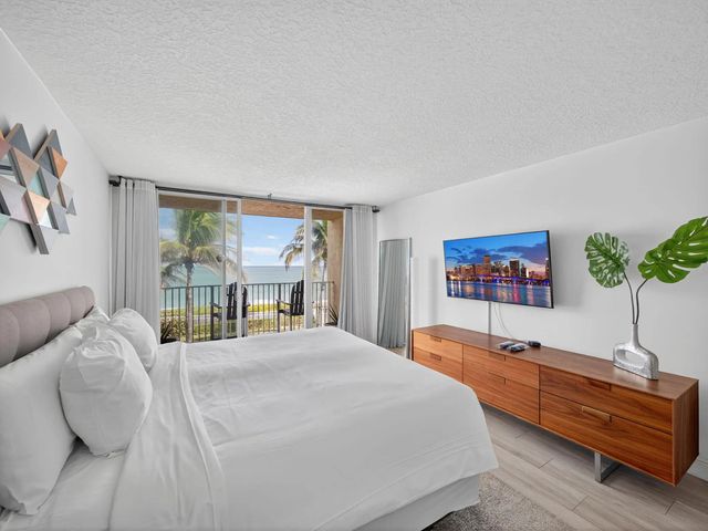 4 of 22 - 9800 S Ocean Drive #302, Jensen Beach, FL