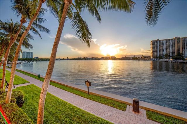 17150 N Bay Road #2207, Sunny Isles Beach