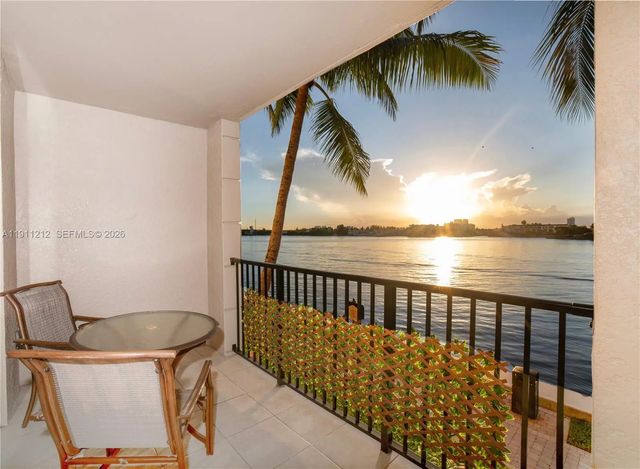 2 of 50 - 17150 N Bay Road #2207, Sunny Isles Beach, FL