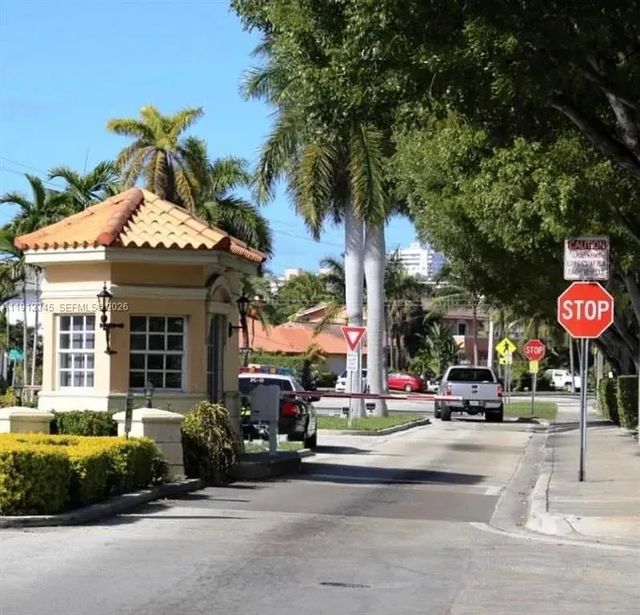 2 of 21 - 3551 Ne 169th Street #306, North Miami Beach, FL