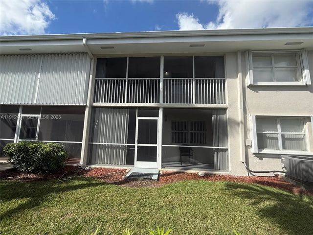 2 of 15 - 2203 Se 27th Drive #102-a, Homestead, FL