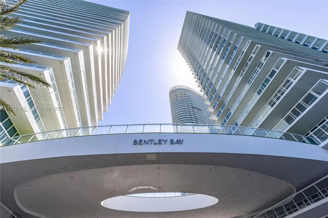 4 of 60 - 520 West Avenue #1102, Miami Beach, FL