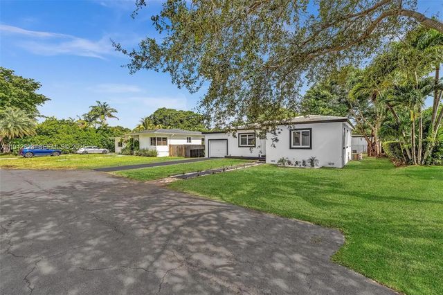 3 of 42 - 141 Nw 89th Street, El Portal, FL
