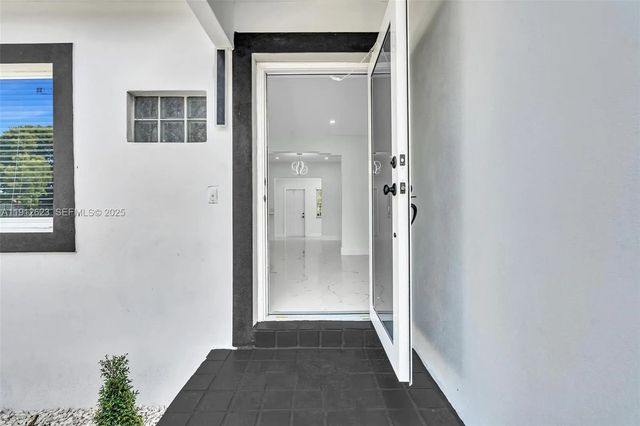 5 of 42 - 141 Nw 89th Street, El Portal, FL