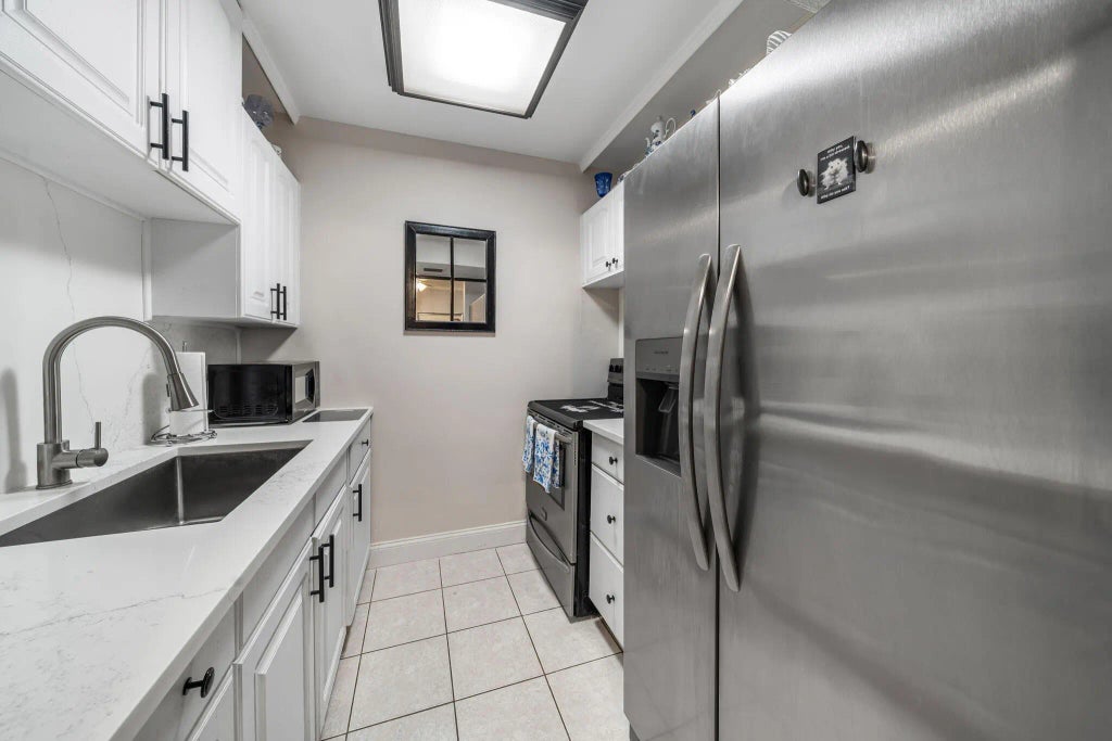 2565 S Ocean Boulevard #108, Palm Beach