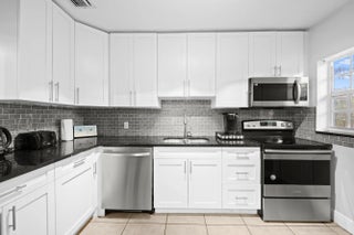 Photo of Listing #R11140049